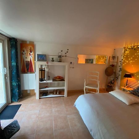 Guesthouse Du Moulin Saint-Cyr-sur-Mer Exterior photo